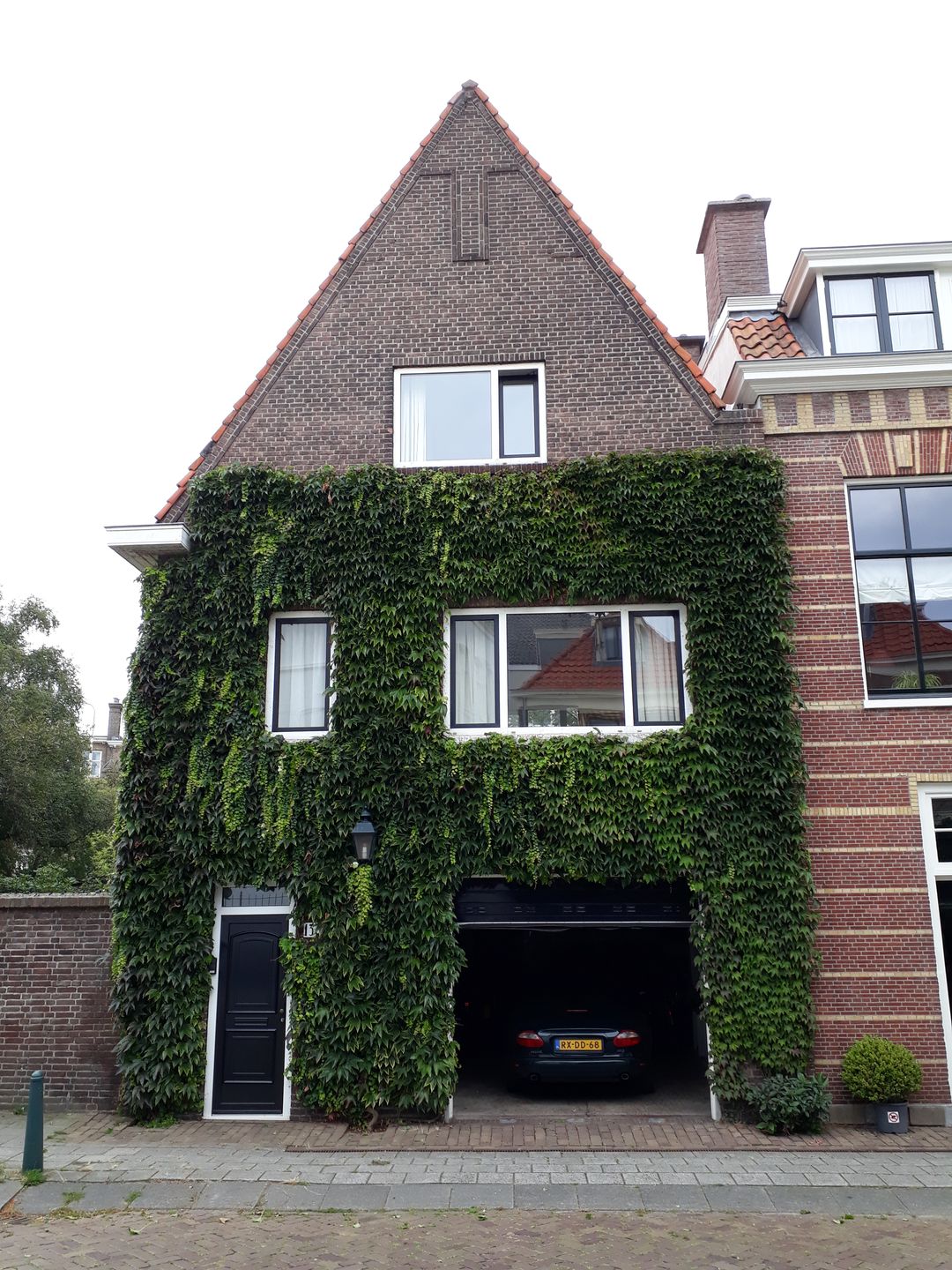 Foto 1 van Burgemeester Marijnenlaan 135