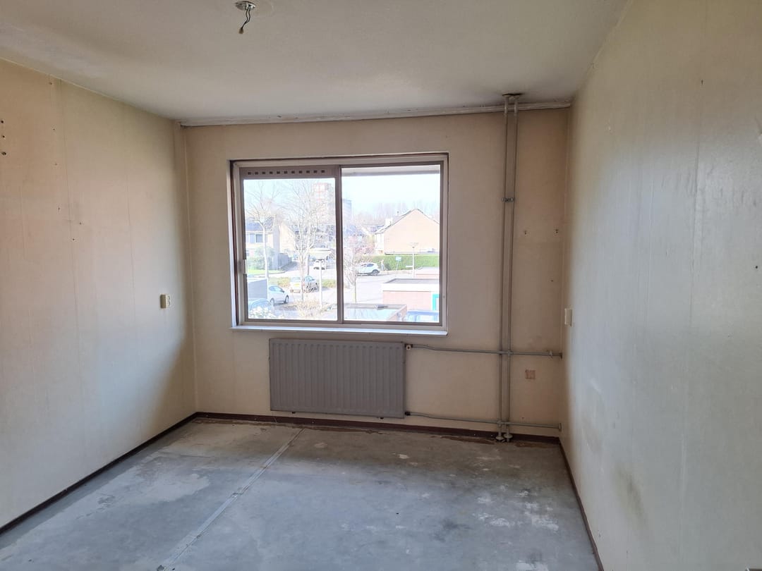 Spacious 5-Room Corner House in Waterland with Four Bedrooms and Large Garden — 8