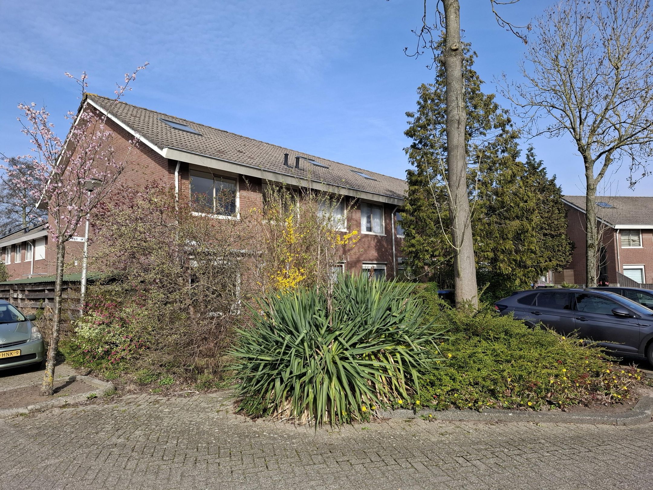 Spacious 5-Room Corner House in Waterland with Four Bedrooms and Large Garden — 15