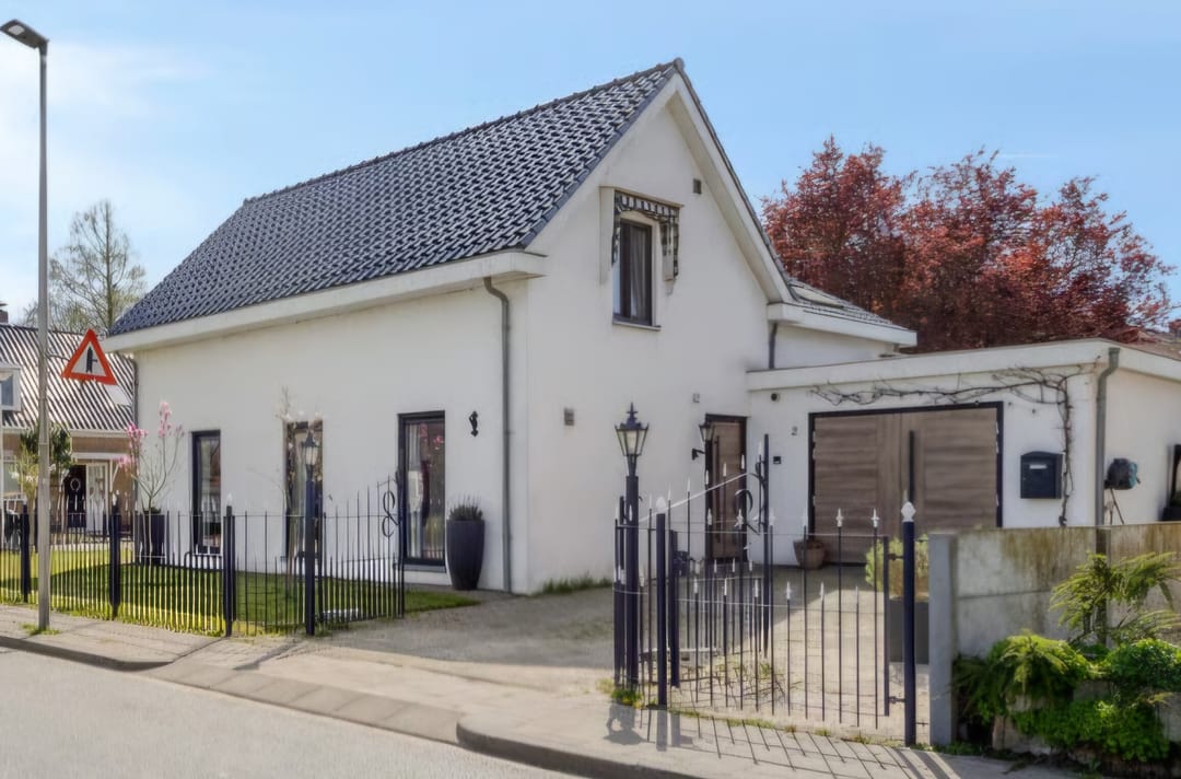 Foto 1 van Dorpsweg 2
