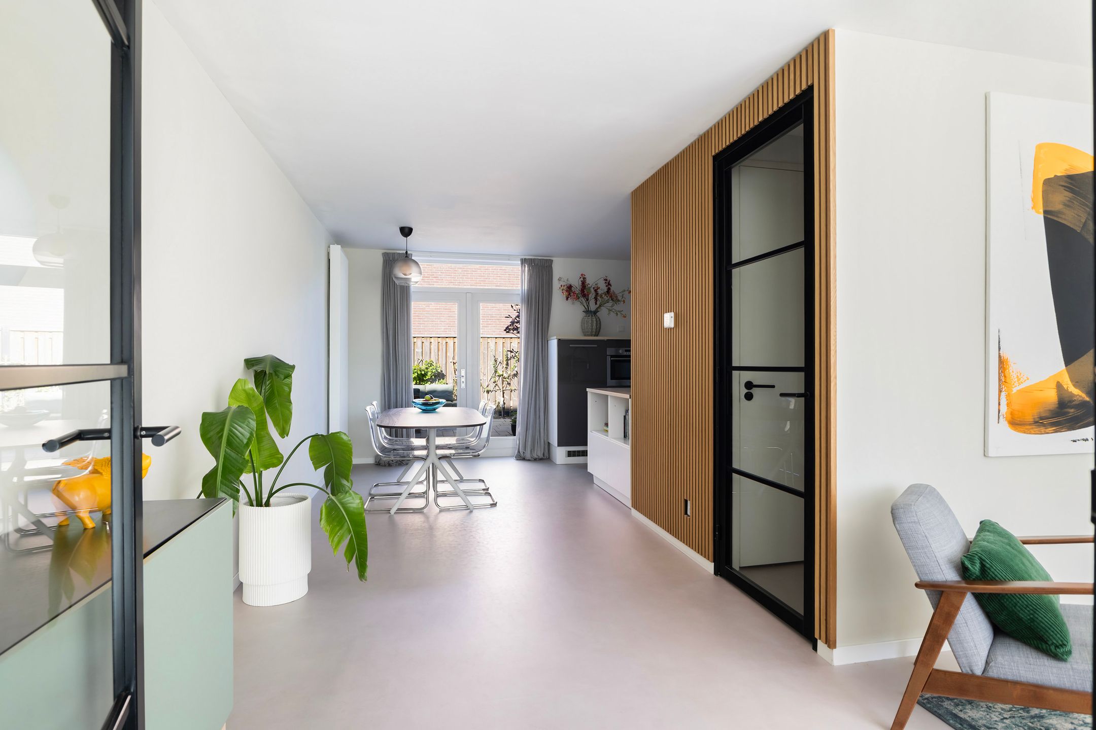Photo 9 of Albert Cuypstraat 23