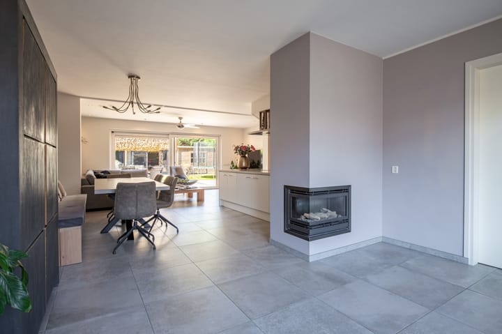 Tussenwoning te koop: Schout Boutenstraat 22, Buchten