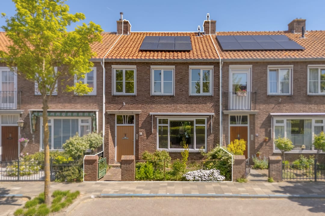 Foto 1 van De Ruyterstraat 51