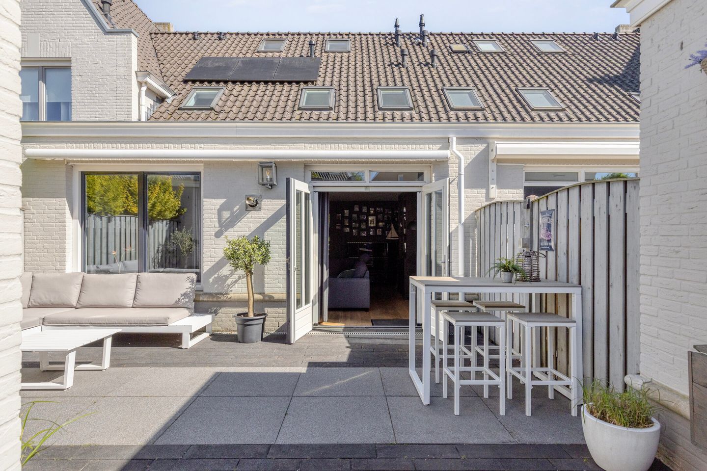Modern and Move-in Ready Home in Charming Brandevoort — 35