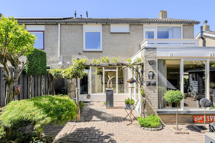 Photo 3 of Bronkhorst 46
