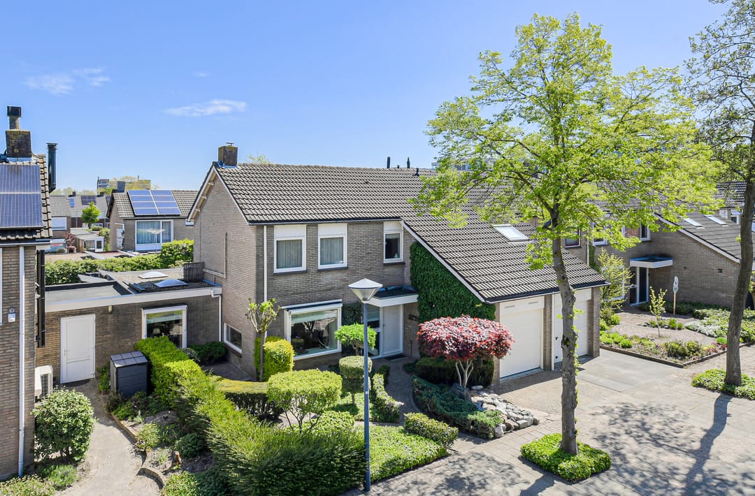Photo 41 of Bronkhorst 46