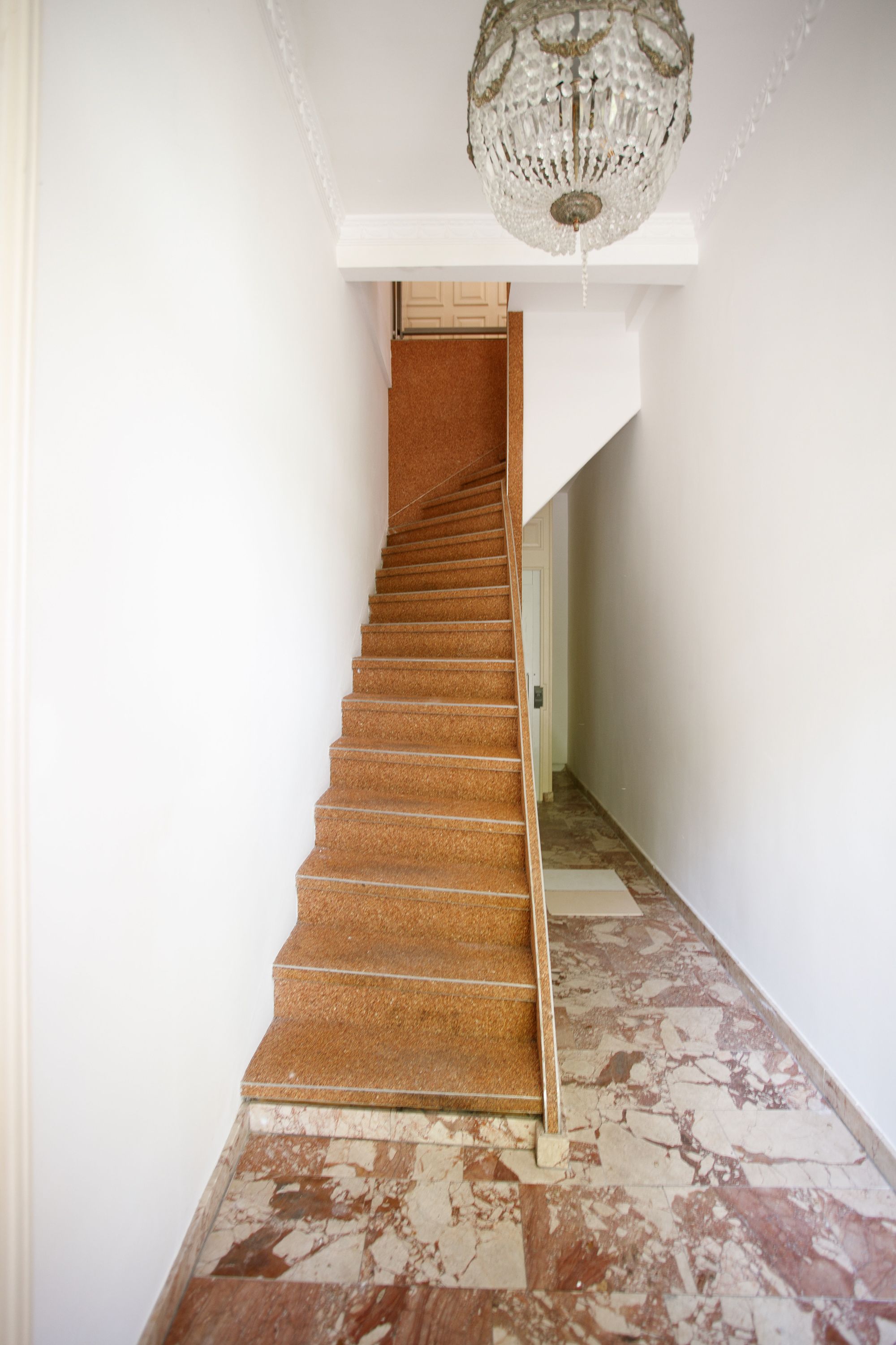 Grand 381m² Townhouse with Dual Living Potential in Scheveningen — 57