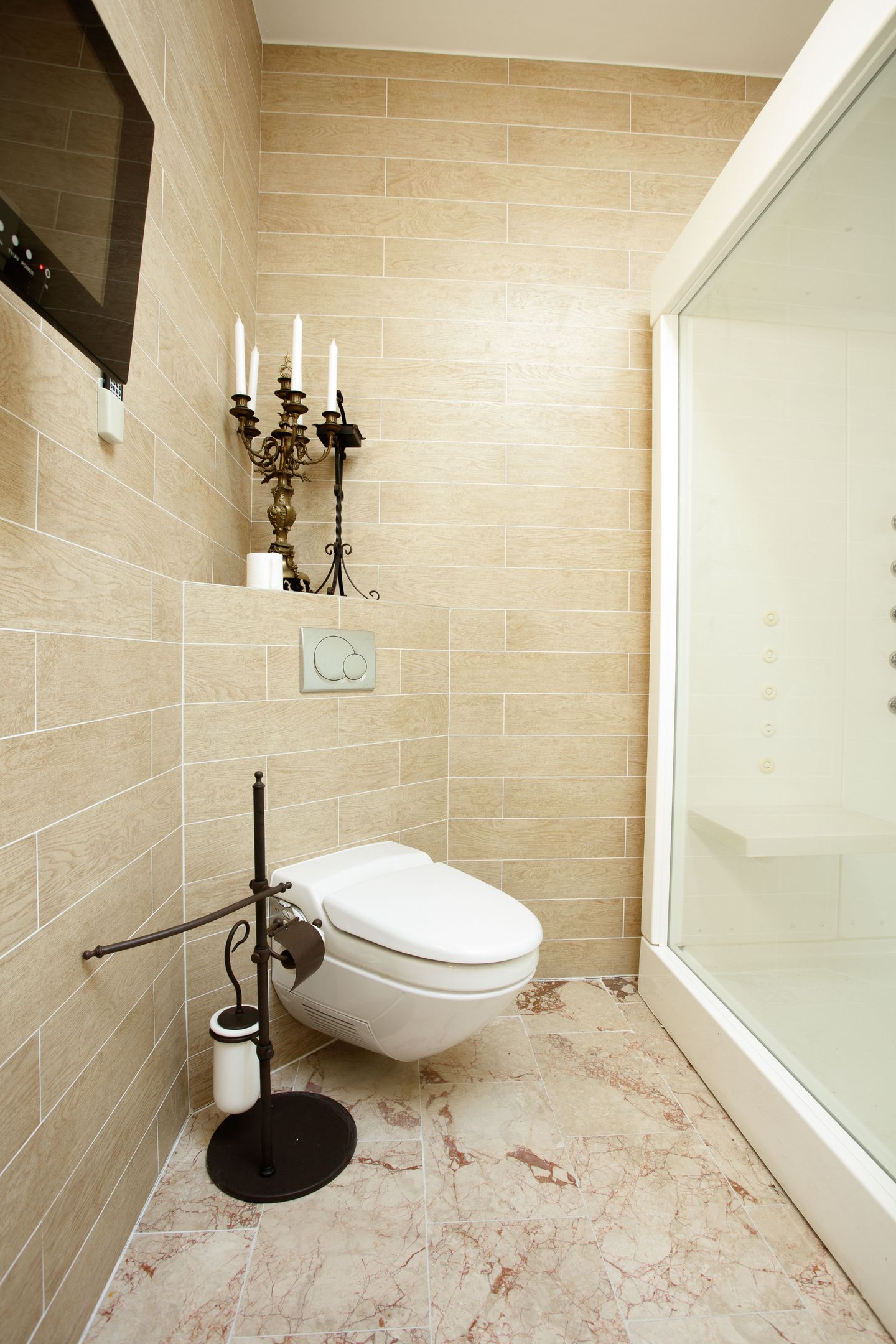 Grand 381m² Townhouse with Dual Living Potential in Scheveningen — 50