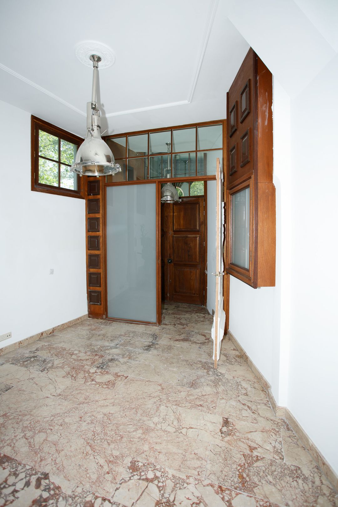 Grand 381m² Townhouse with Dual Living Potential in Scheveningen — 28