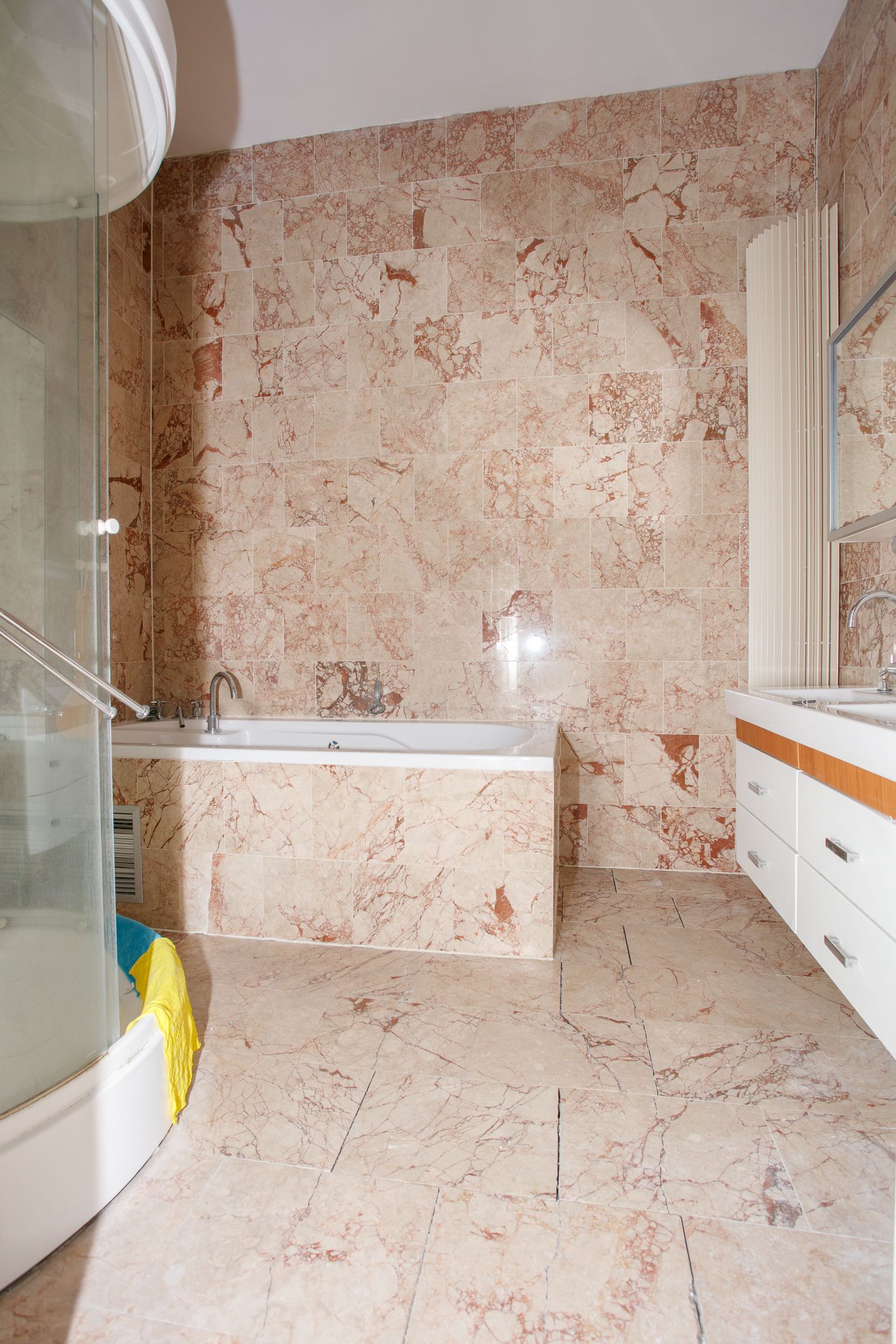 Grand 381m² Townhouse with Dual Living Potential in Scheveningen — 65