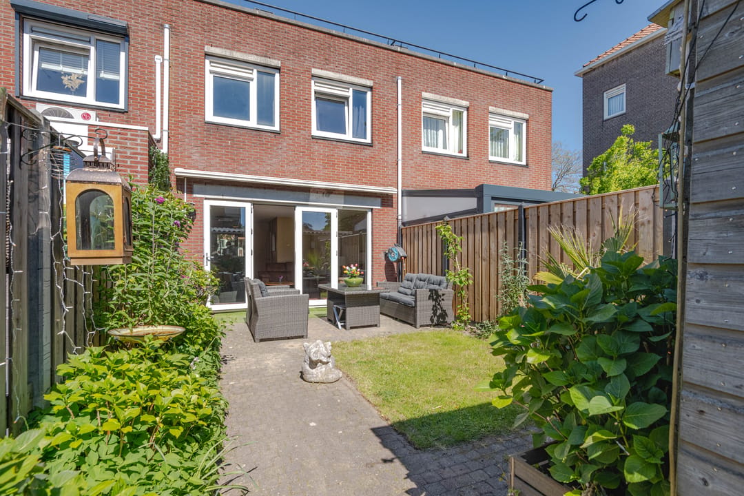 Modern Terraced House with 4 Bedrooms and Energy Label A in Oud-Charlois — 16