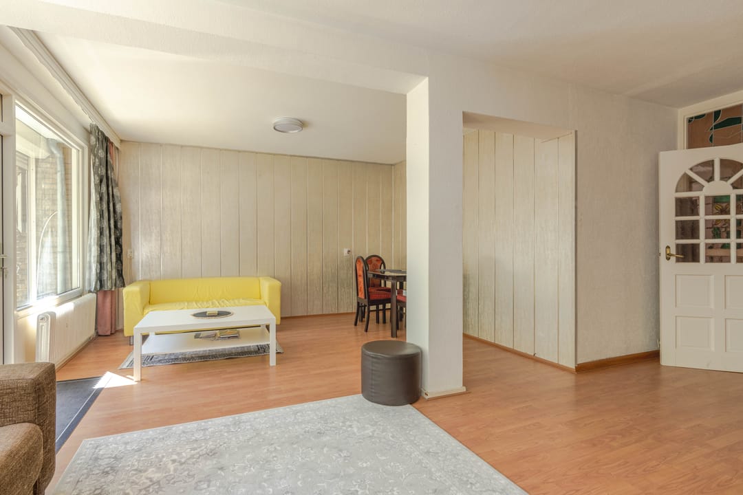Well-maintained corner apartment with south-facing balcony in Rotterdam Zuidwijk — 13