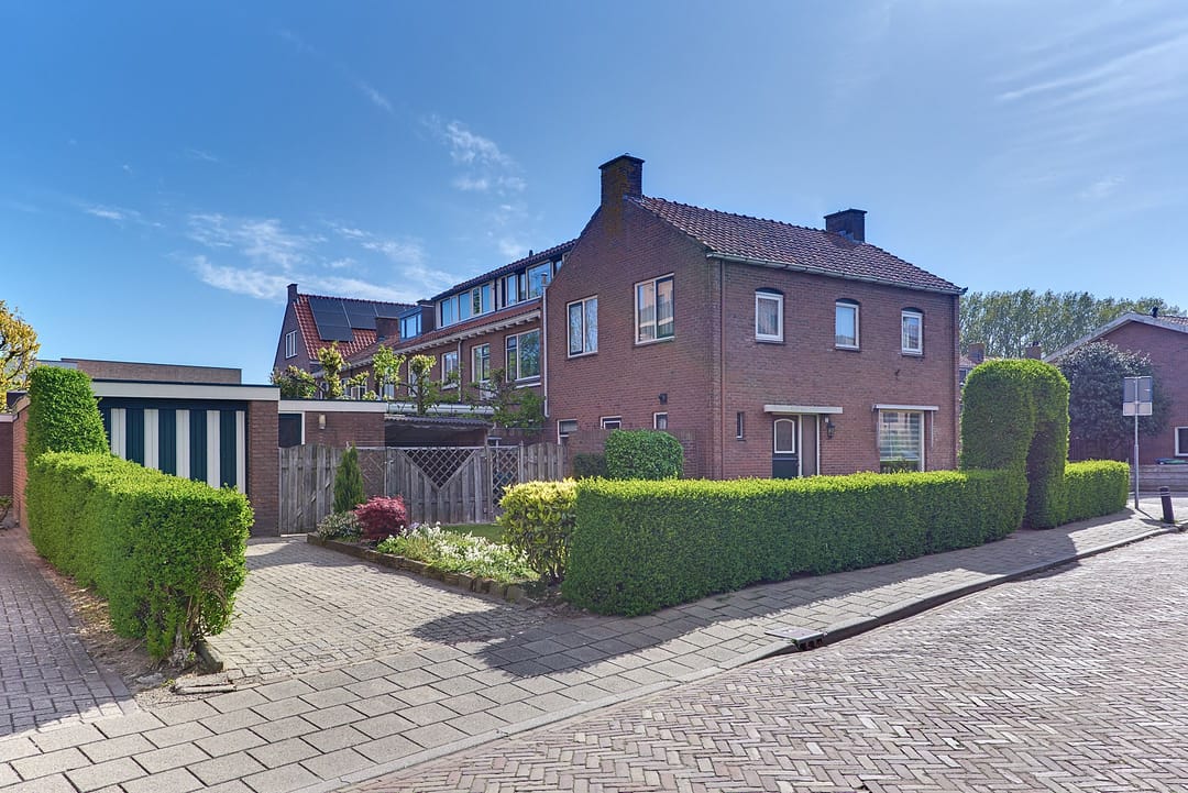 Foto 1 van Ir. De Blocq van Kuffelerstraat 1
