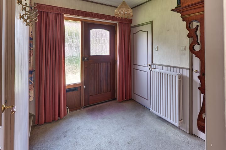 Hoekwoning te koop: Ir. De Blocq van Kuffelerstraat 1, Harderwijk