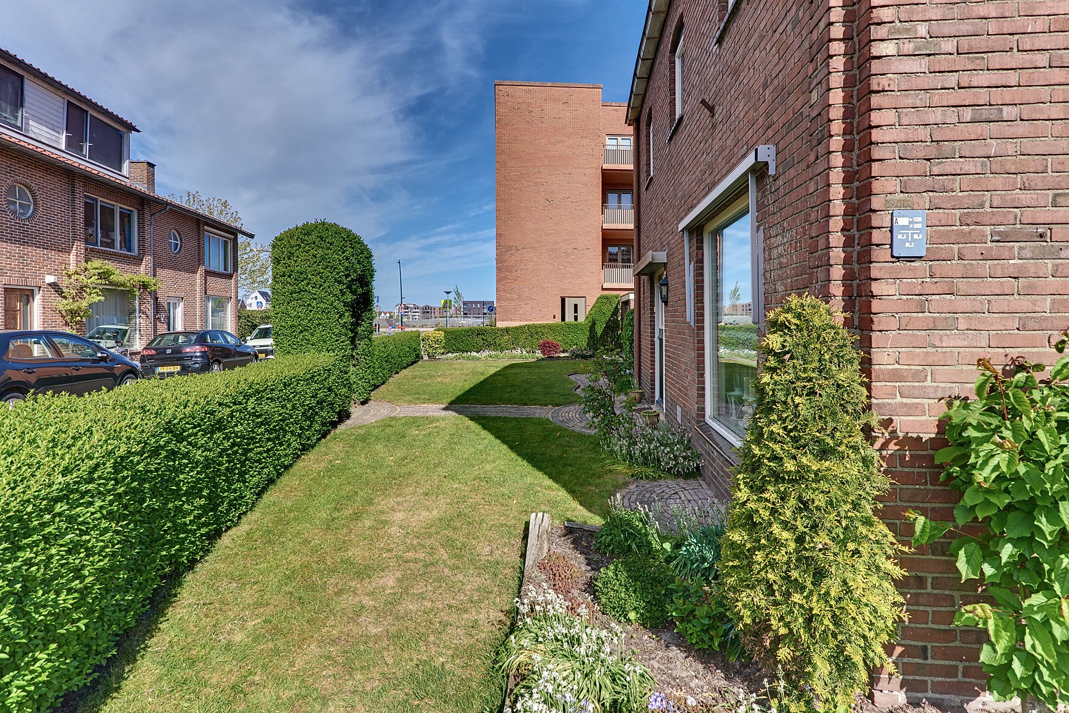 Foto 42 van Ir. De Blocq van Kuffelerstraat 1