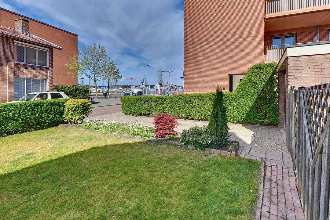 Foto 41 van Ir. De Blocq van Kuffelerstraat 1