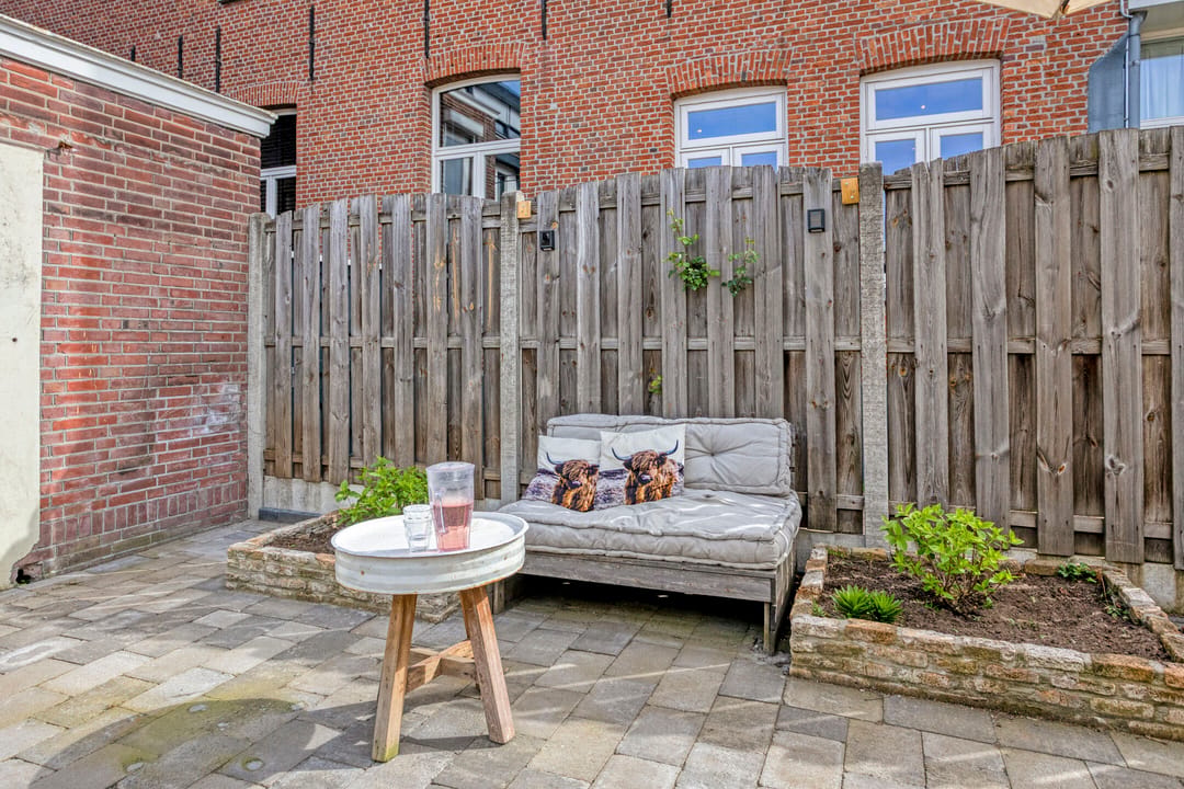 Photo 31 of Hoogstraat 94