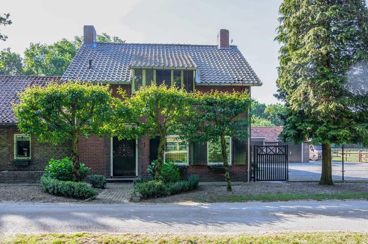 Photo 2 of Manestraat 7