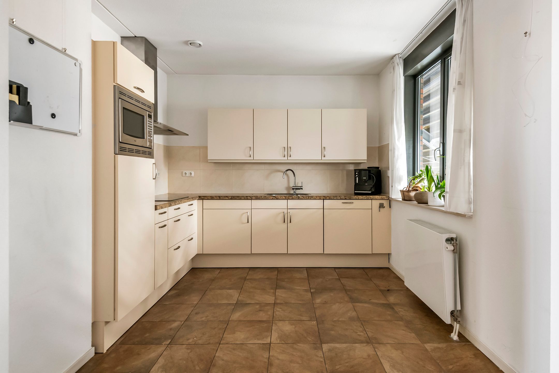 Photo 12 of Burgemeester Hommesstraat 74