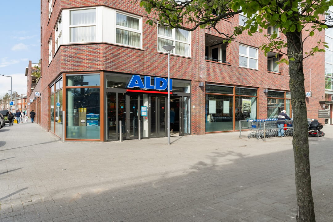 Photo 26 of Ebenhaëzerstraat 38