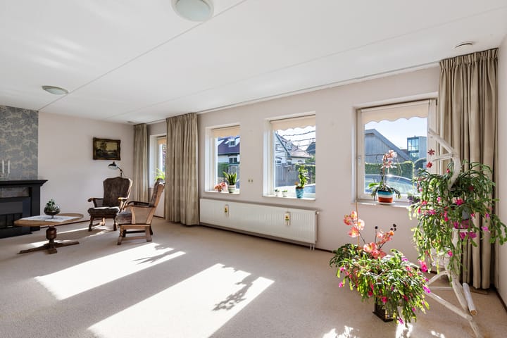 Hoekwoning te koop: Kade 8, Sint Nicolaasga
