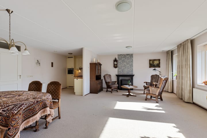 Hoekwoning te koop: Kade 8, Sint Nicolaasga