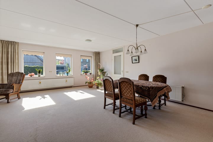 Hoekwoning te koop: Kade 8, Sint Nicolaasga