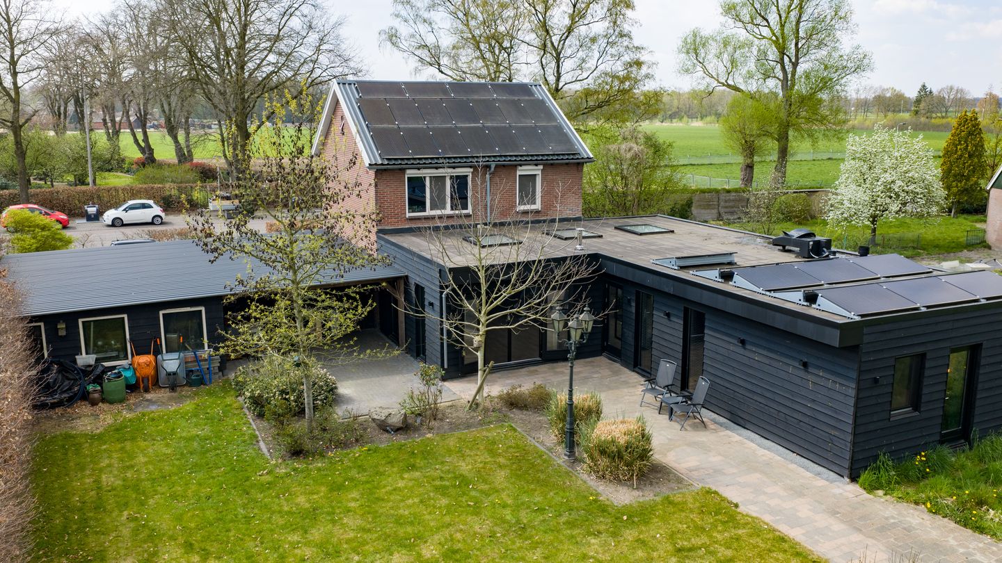 Photo 34 of Gronausestraat 379