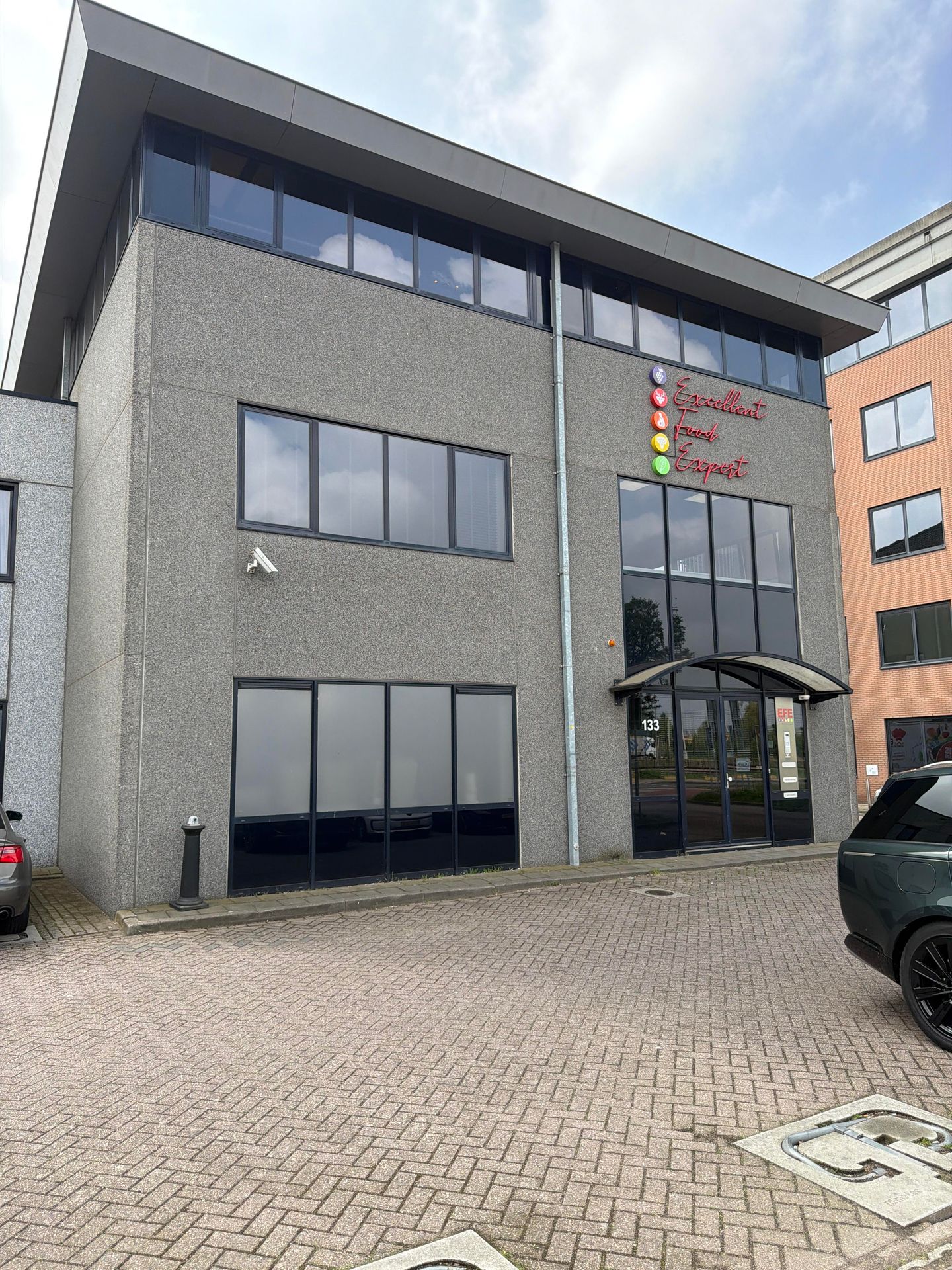 View photo 2 of Contactweg 133