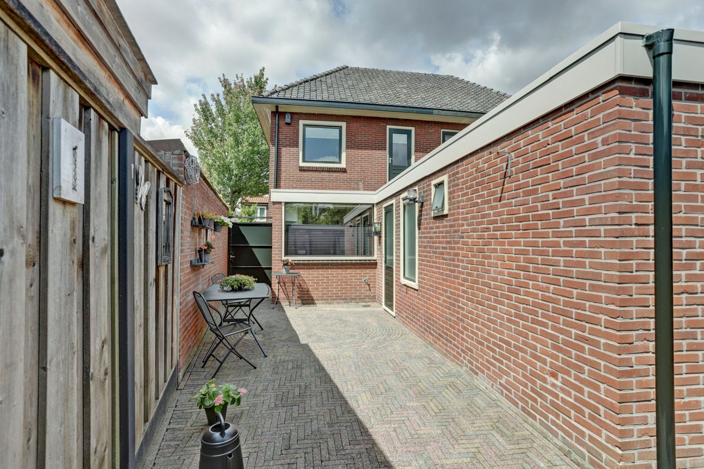 Photo 29 of Palembangstraat 35