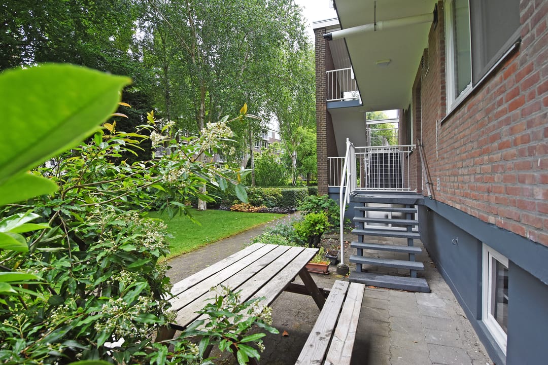 Photo 31 of Van Blommesteinstraat 12