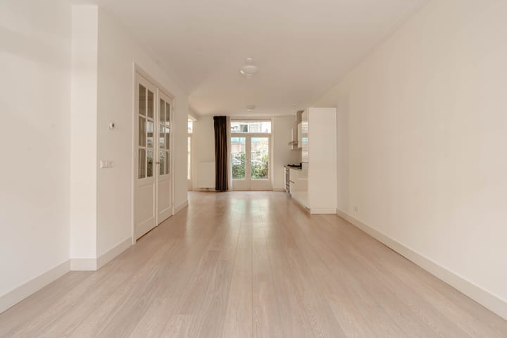 Photo 3 of Van Spilbergenstraat 148-H