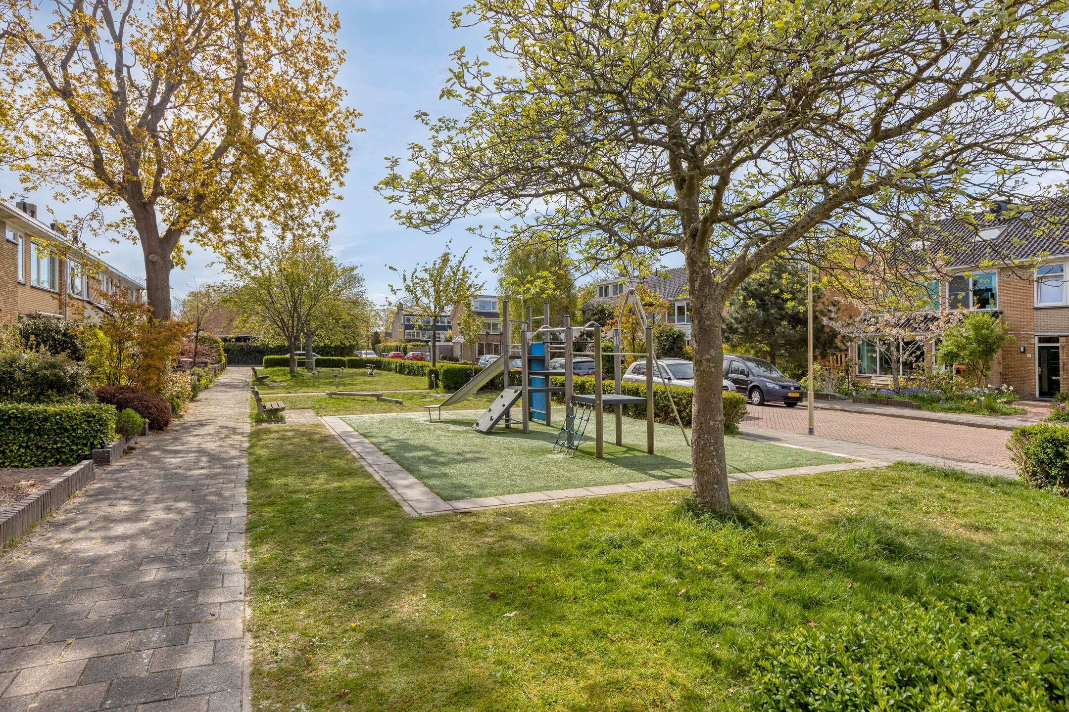 Photo 45 of Weberstraat 15