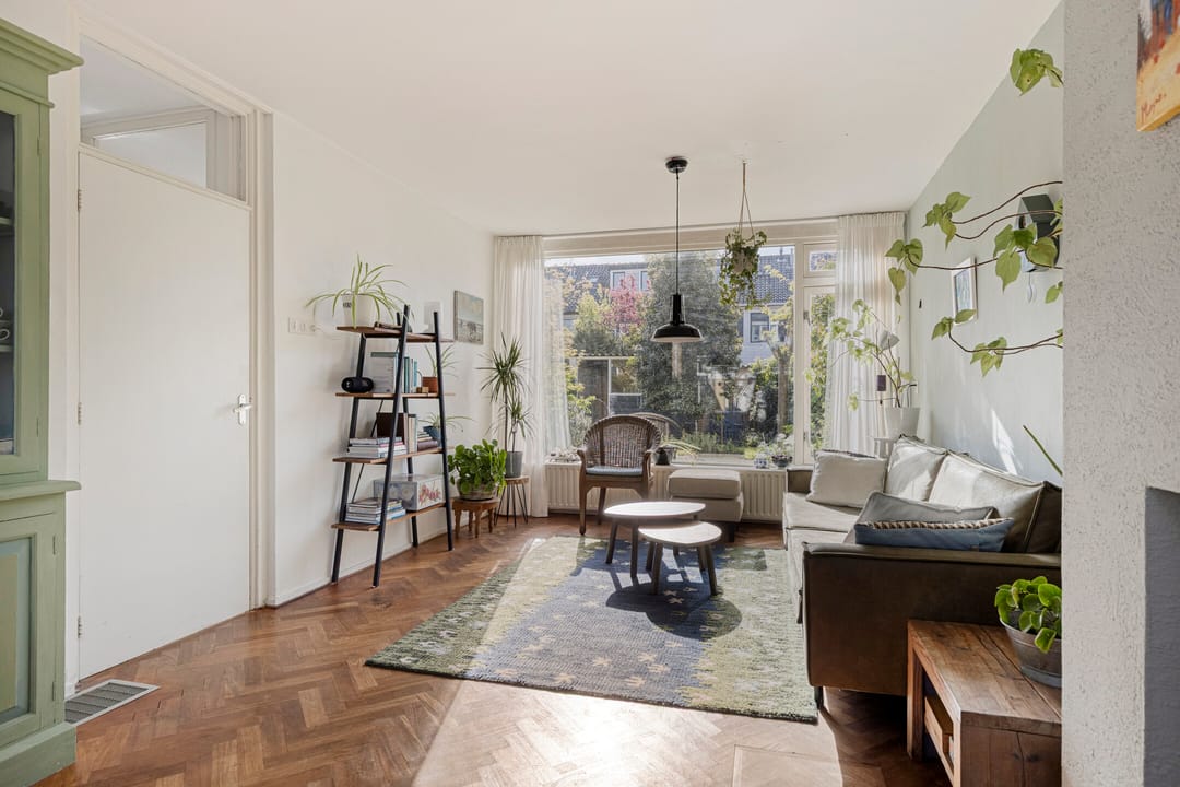 Photo 11 of Weberstraat 15