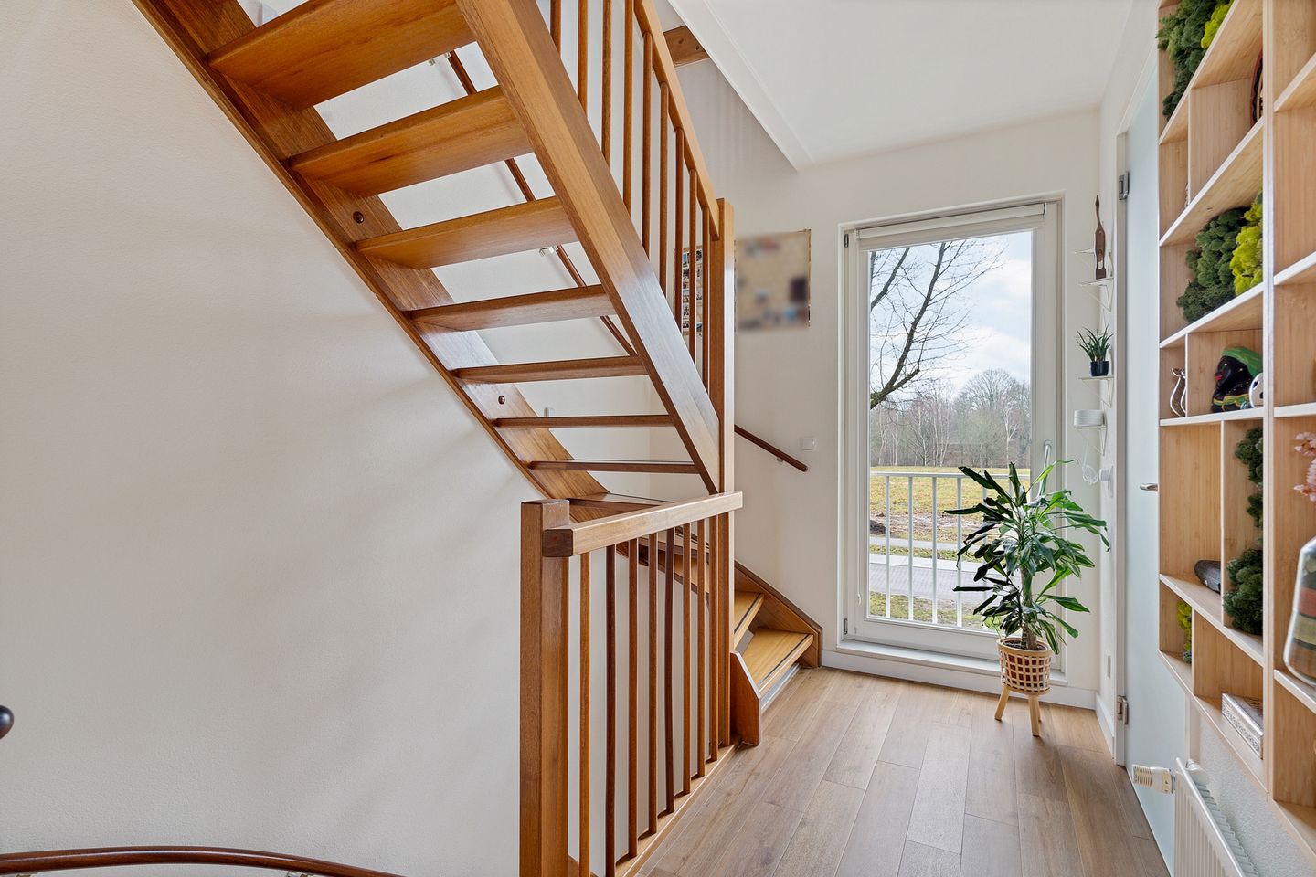 Spacious terraced home in peaceful green Bosrijk neighborhood — 18