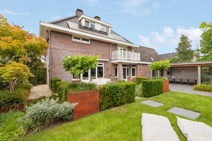 Foto 4 van Boegbeeld 12