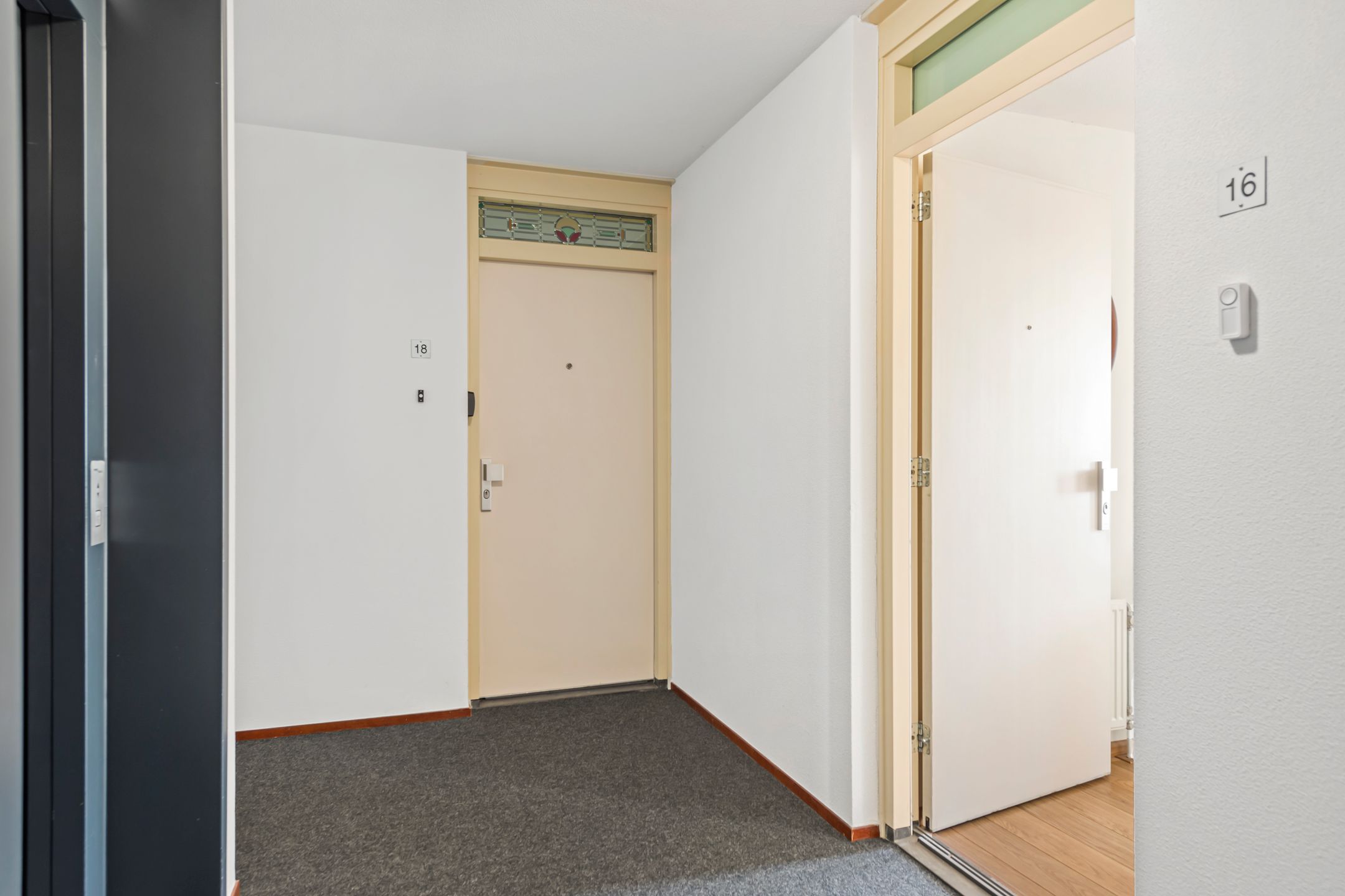 Photo 9 of Muntendamstraat 16