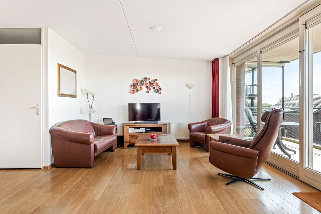 Photo 13 of Muntendamstraat 16
