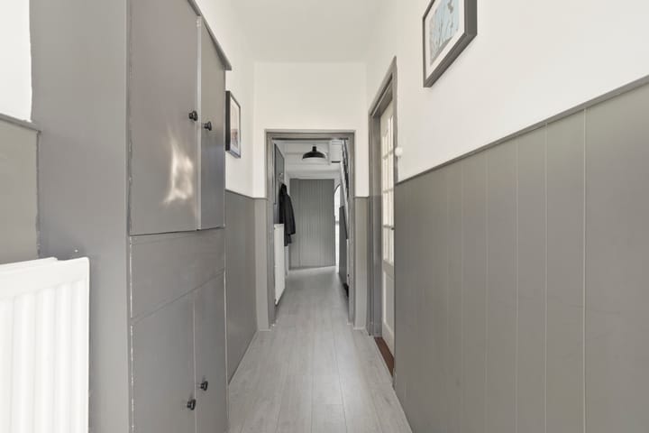 Photo 2 of Emmastraat 122