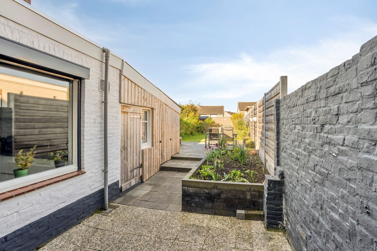 Photo 44 of Emmastraat 122