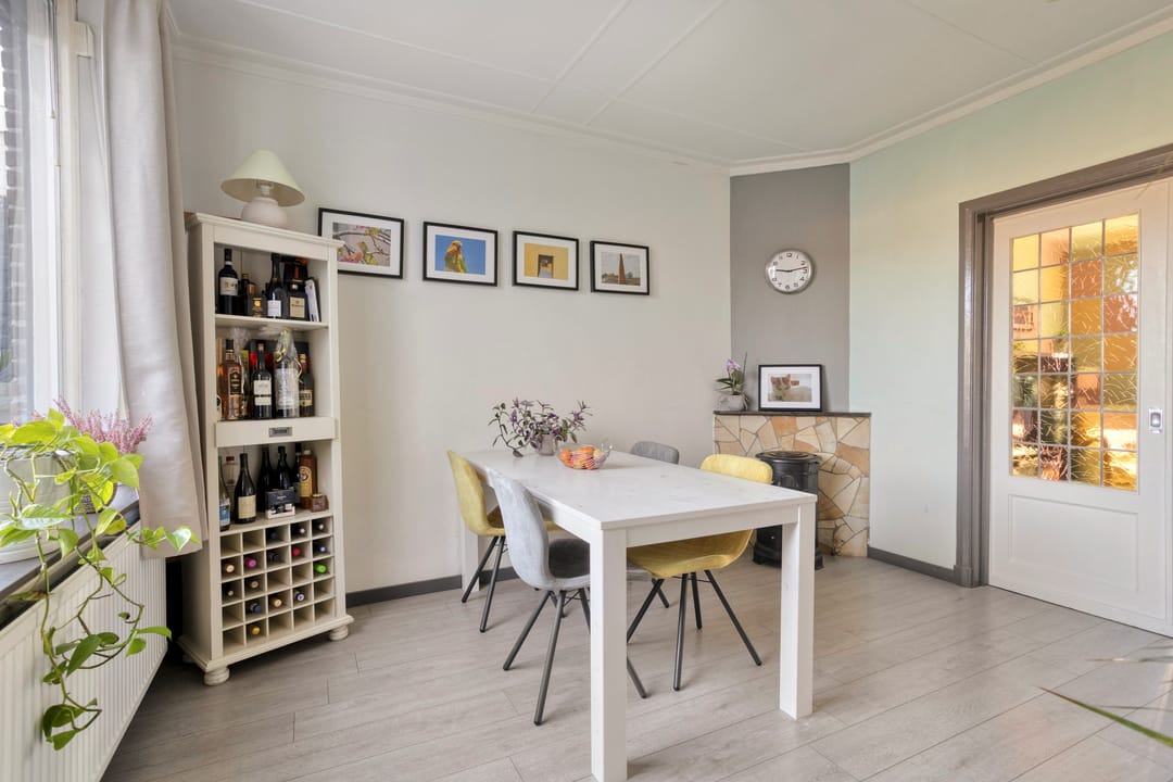 Photo 16 of Emmastraat 122