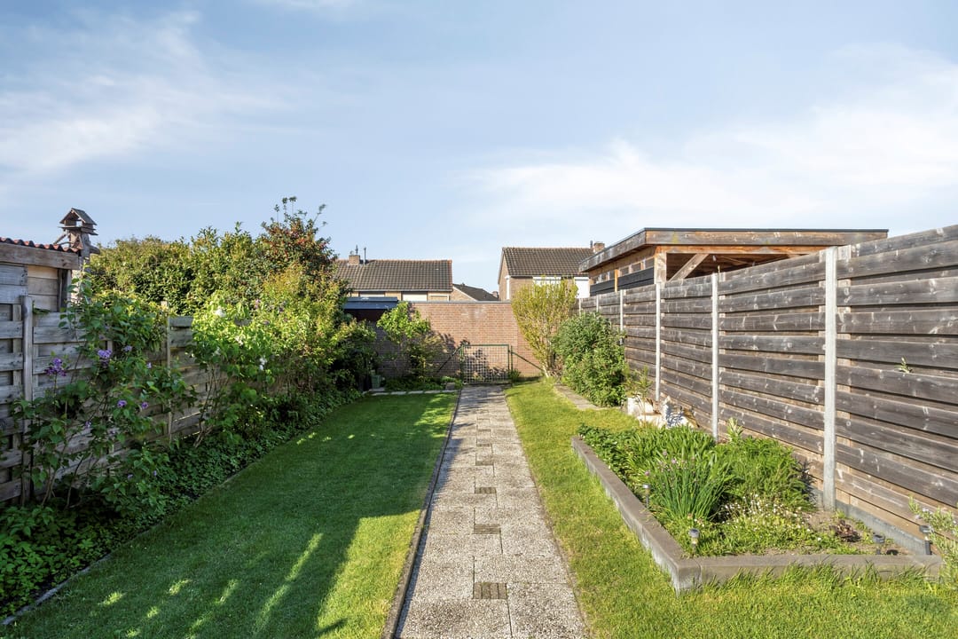 Photo 46 of Emmastraat 122