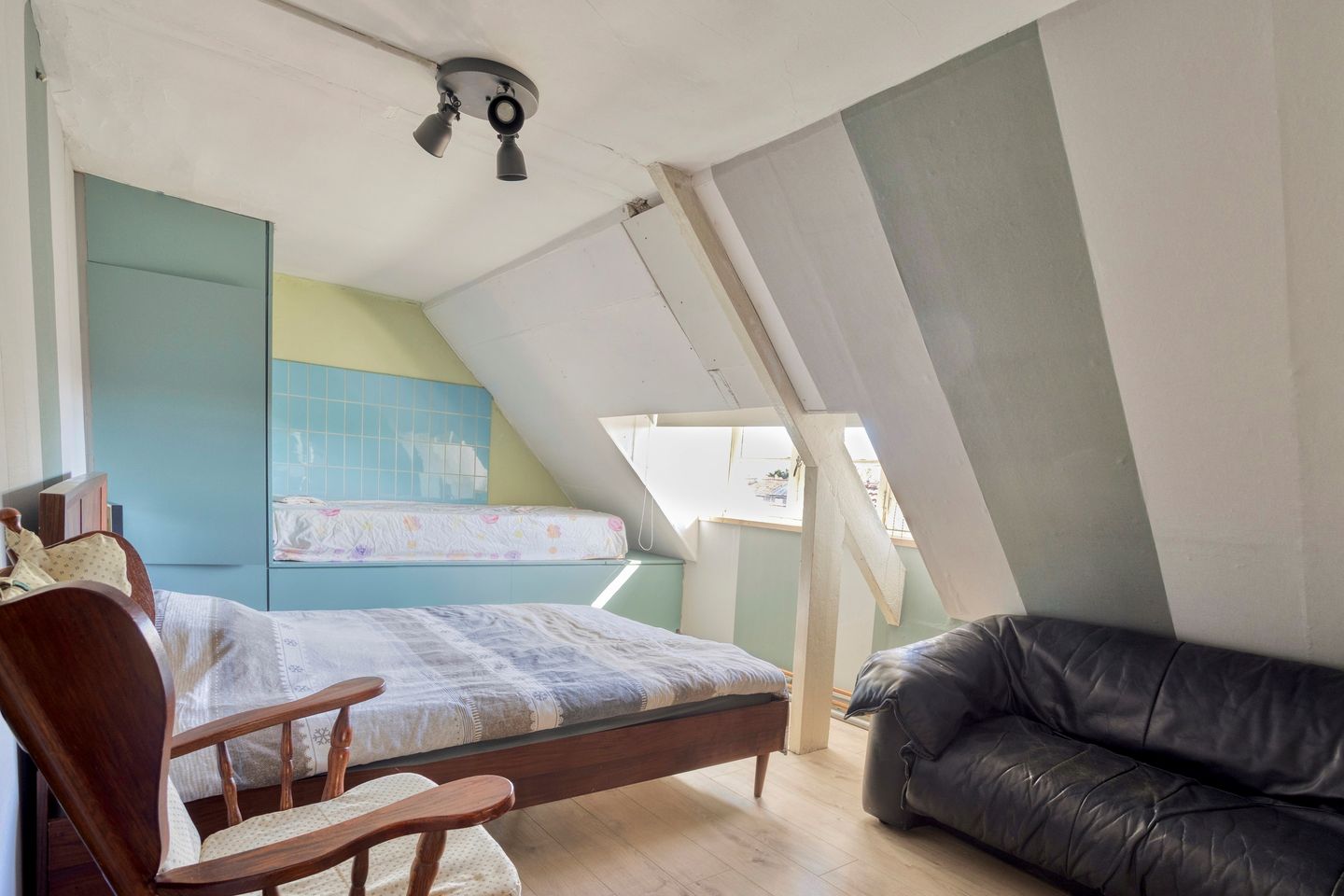 Photo 35 of Emmastraat 122