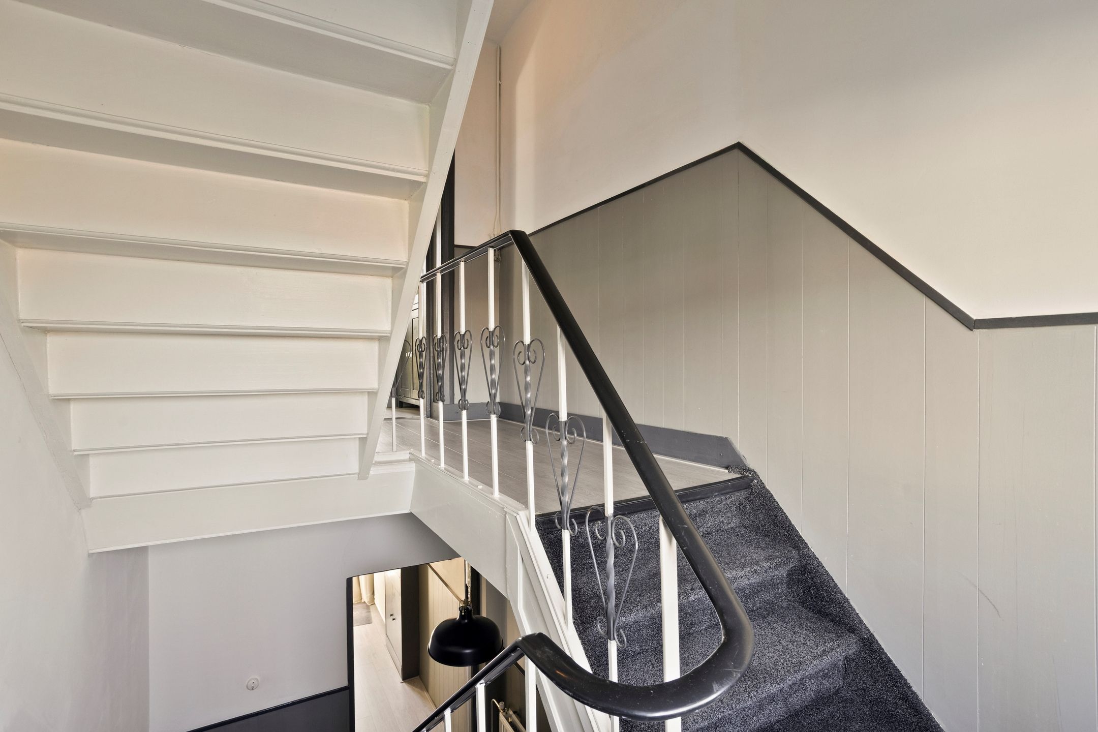 Photo 21 of Emmastraat 122