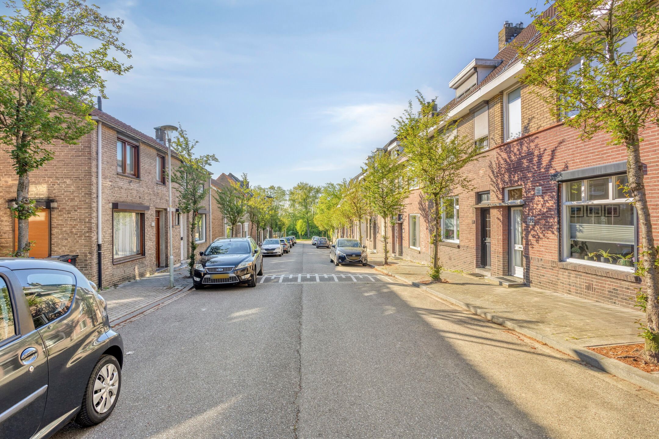 Photo 48 of Emmastraat 122