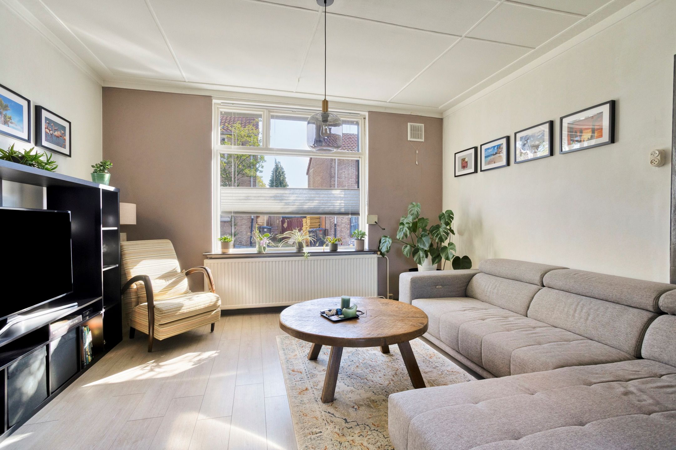 Photo 12 of Emmastraat 122