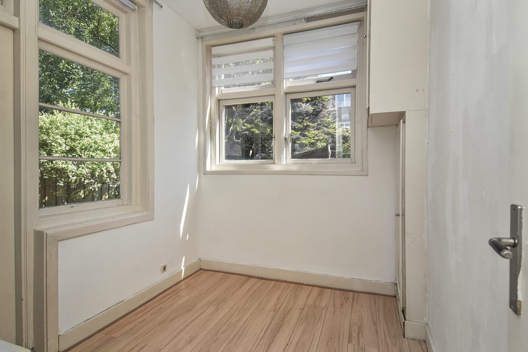 Ground Floor Apartment with Sunny Southeast-Facing Garden in Popular Bomenbuurt — 23
