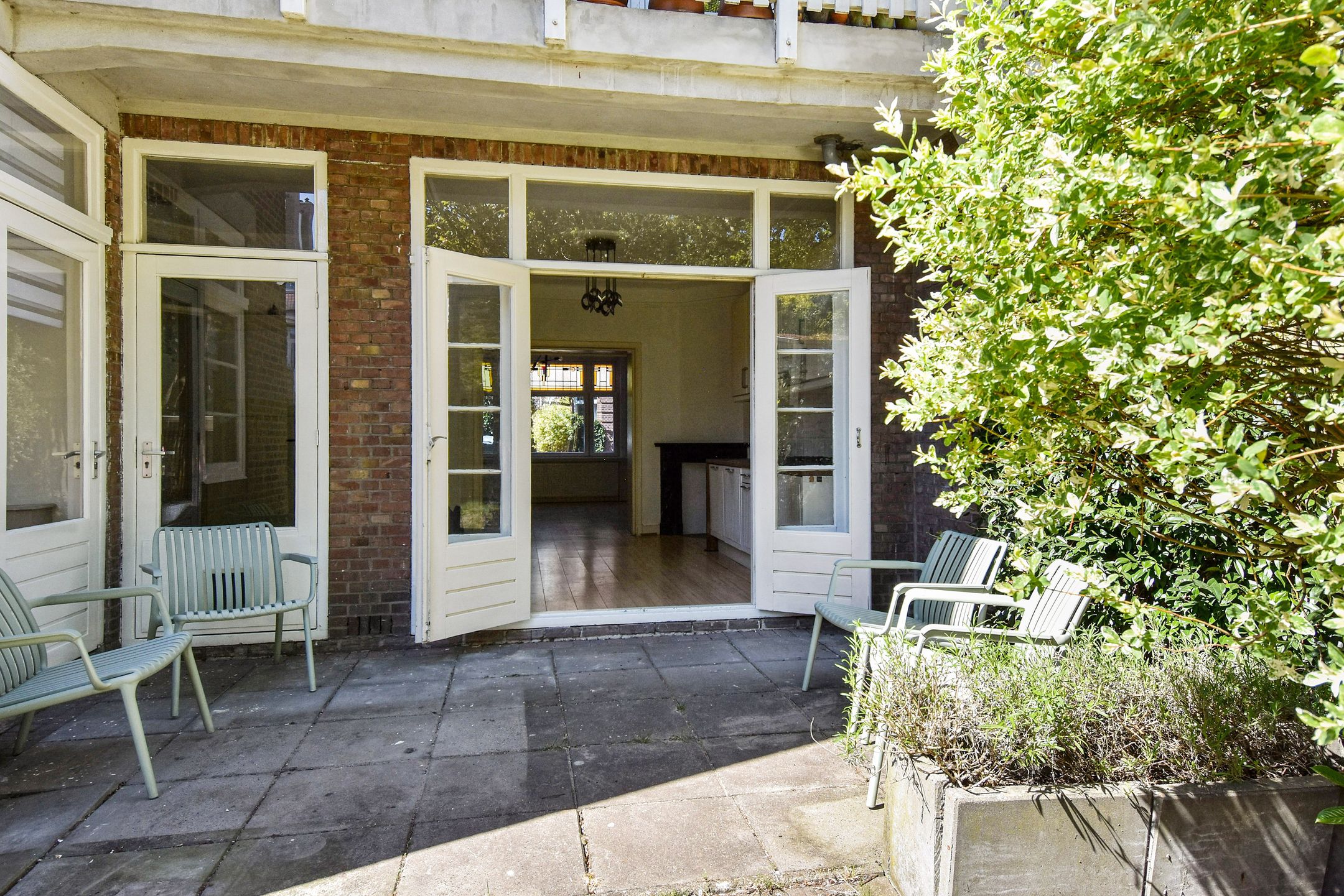 Ground Floor Apartment with Sunny Southeast-Facing Garden in Popular Bomenbuurt — 21