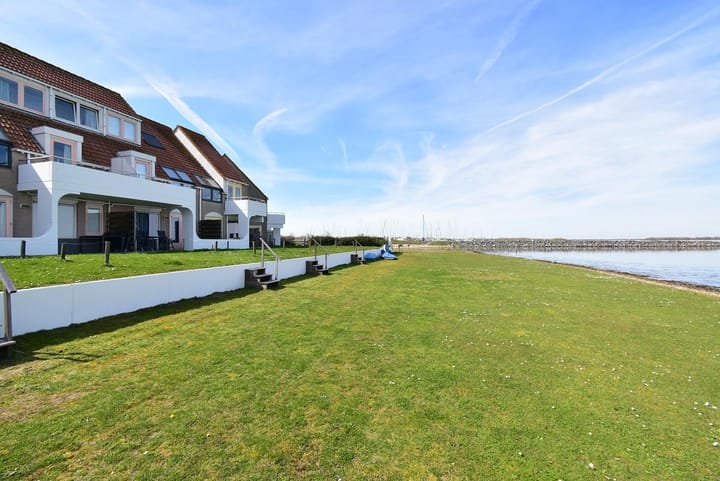 Vrijstaande woning te koop: Heernisweg 1-9, Brouwershaven