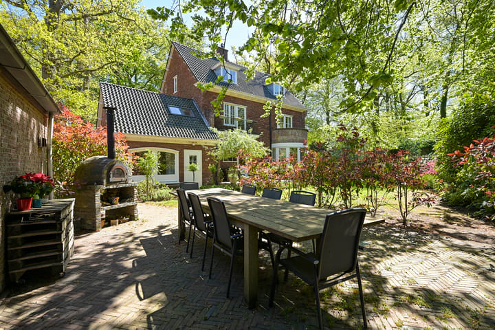 Photo 3 of Raadhuislaan 10